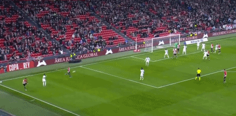 幸福甜蜜，高准翼爱人社媒分享婚纱照拍摄花絮