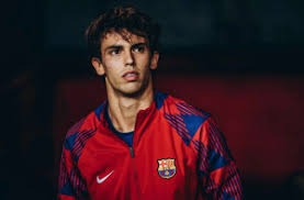 一对一碾压！杜兰特单打字母，这手感谁能拦住