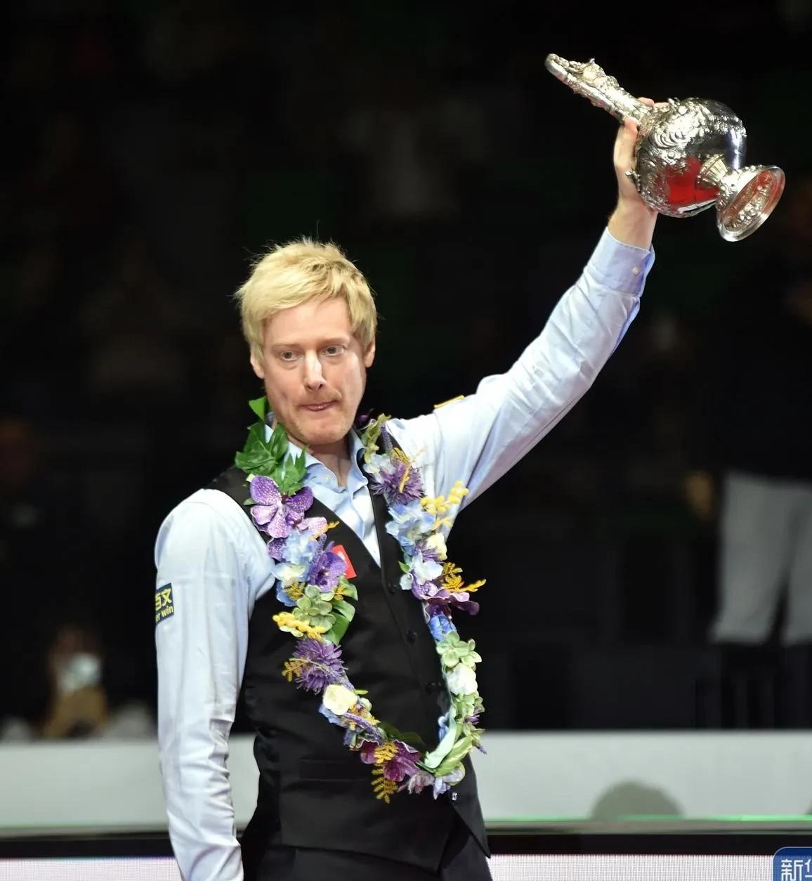 许多人通过 许多人通过