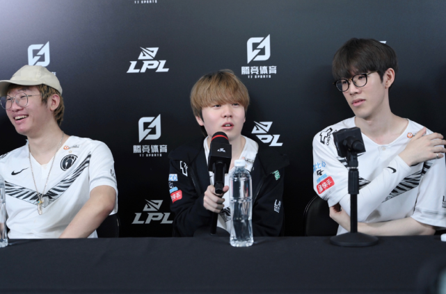 在足球的世 在足球的世