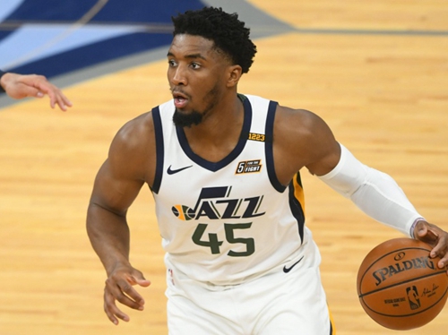 马略微领先 马略微领先